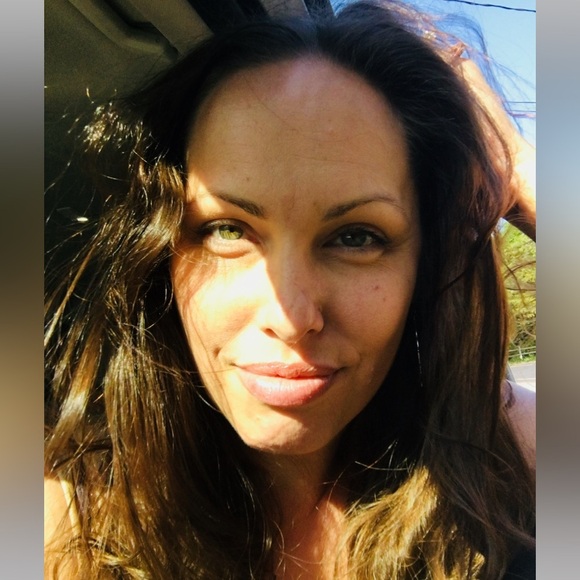 Introducing Lola - Picture 9 of 15